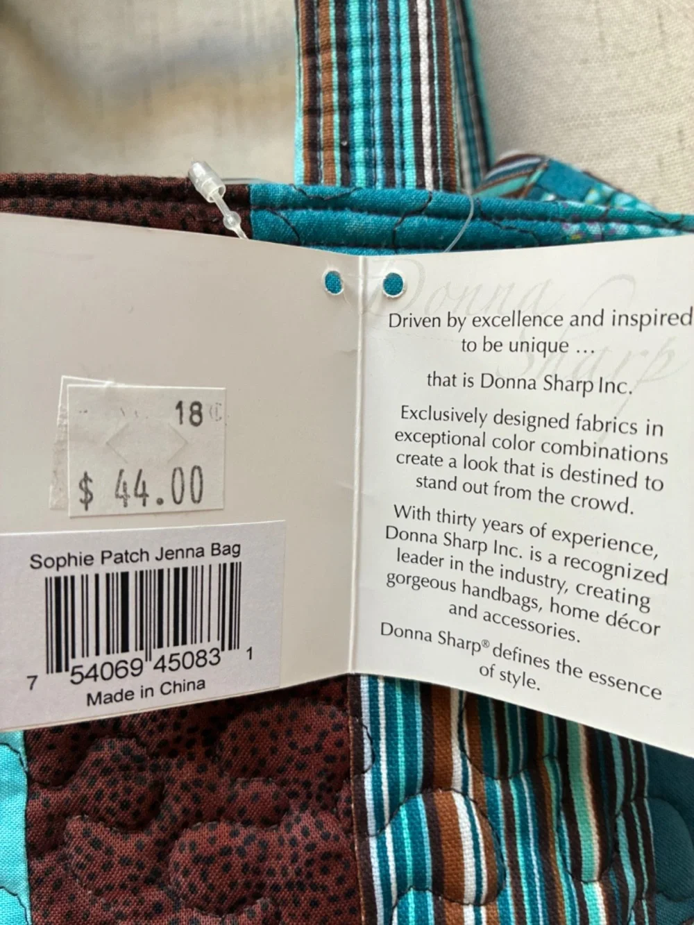 NWT Quilted Shoulder Bag by Donna Sharp - Picture 4 of 7